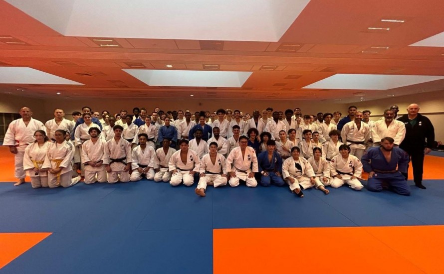 ENTRAÎNEMENT AVEC LES JAPONAIS DE L’UNIVERSITÉ DE TENRI