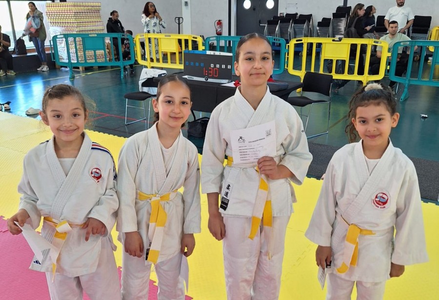 2EME TOUR POUSSINS